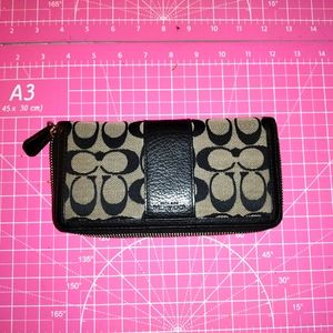 Coach Signature Wallet